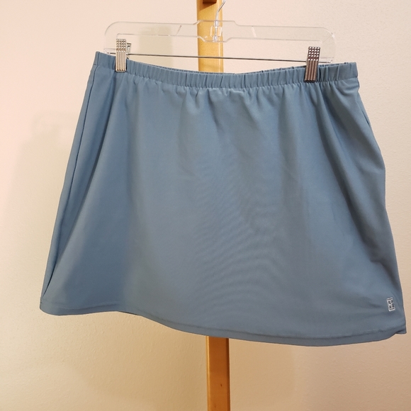 Nike tennis skort
